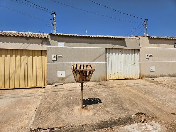 Casa - Venda, VILA RAIO DE LUZ, SANTO ANTONIO DO DESCOBERTO, GO